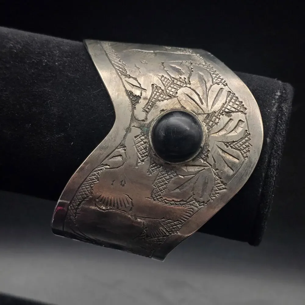 Silver Tone Etched Elephant Cuff Bracelet Black Vintage Costume Jewelry